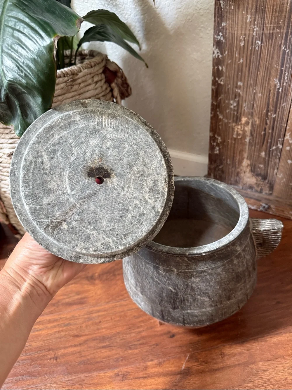 Kalchatti, Handcrafted Soapstone Cooking Vessel
